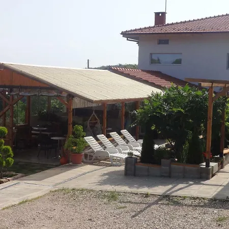 Guest house къща за гости мунчо и прасчо