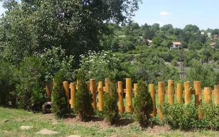 мунчо и прасчо בית הארחה